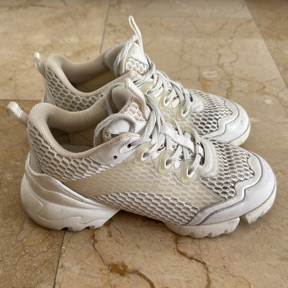 Dior Sneakers - Picture 3 of 6